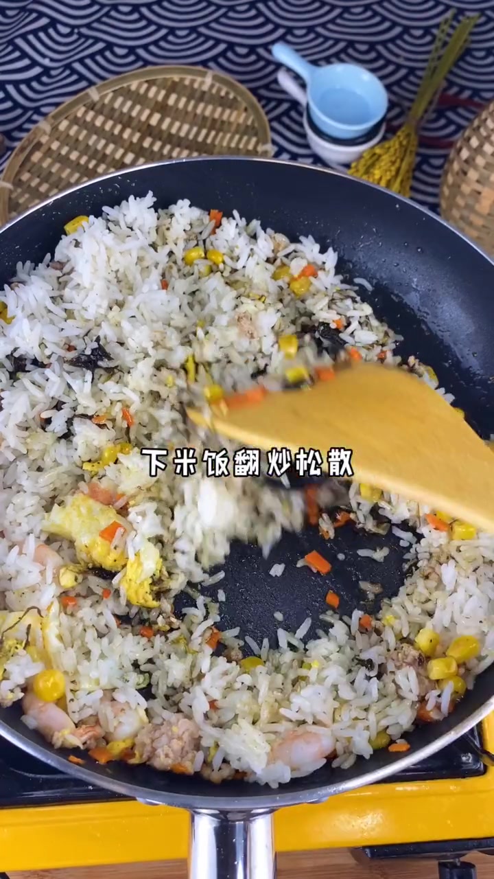 橄榄菜炒饭大家吃过吗我教你，看一眼就会