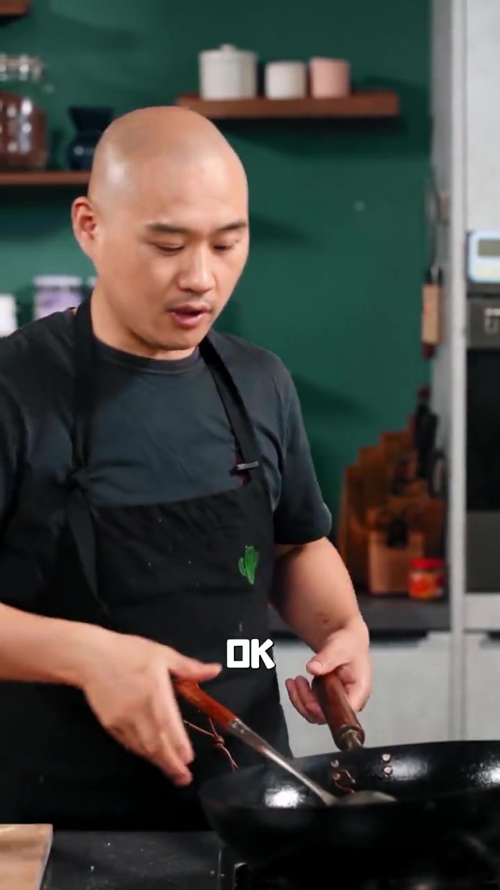 超下饭!青椒洋葱豆干小炒,香辣可口超过瘾