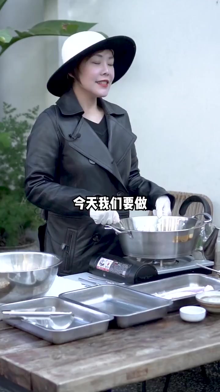 五花肉搭配泰国虾酱,浓郁的泰国味道。你们喜欢虾酱吗?