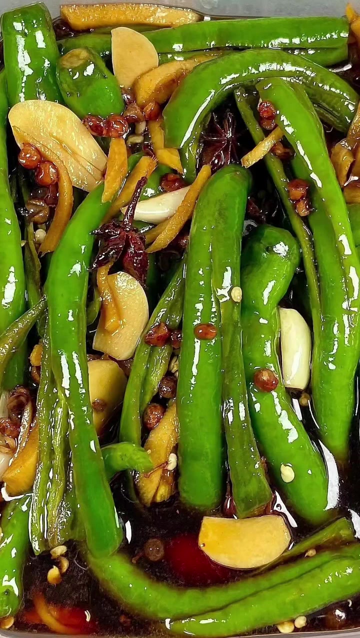 老祖宗传下来的八种腌菜泡菜做法，清脆爽口又解腻