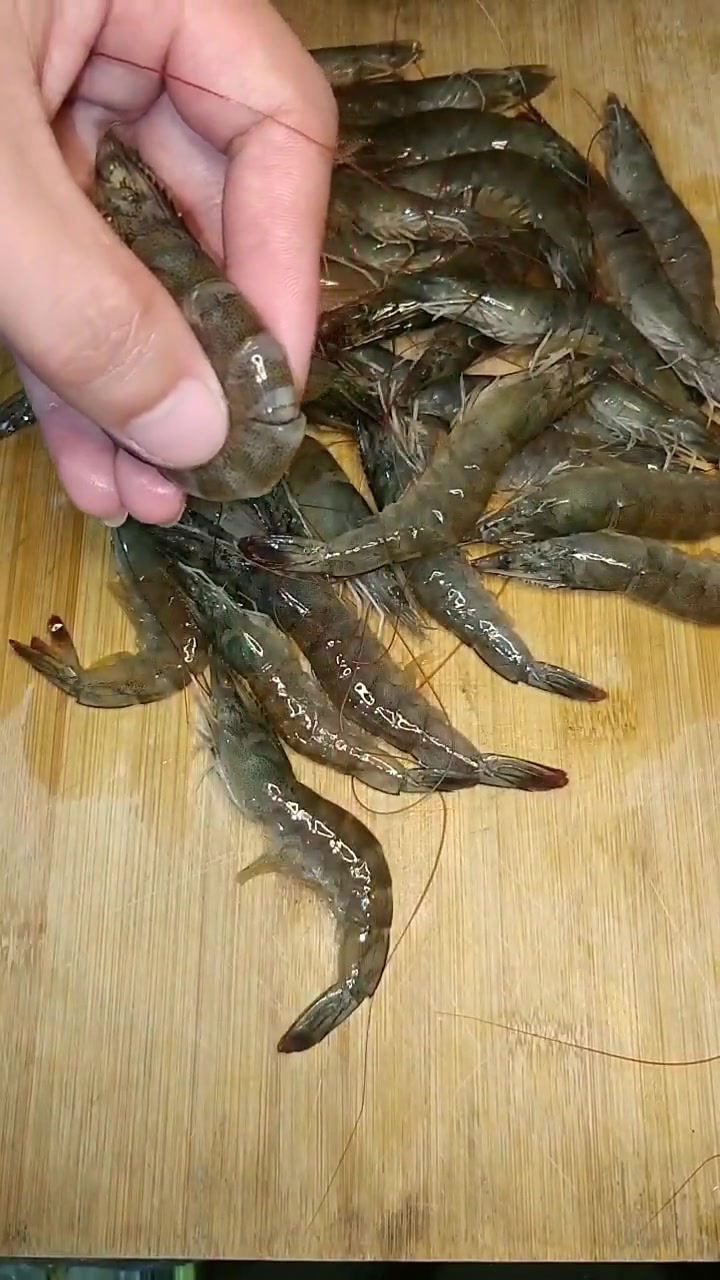 简单到哭的番茄大虾做法，赶紧学起来！