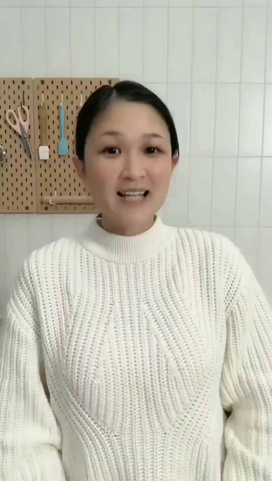 网红口味咸蛋黄青团,咸香与艾草清香交织,好吃!