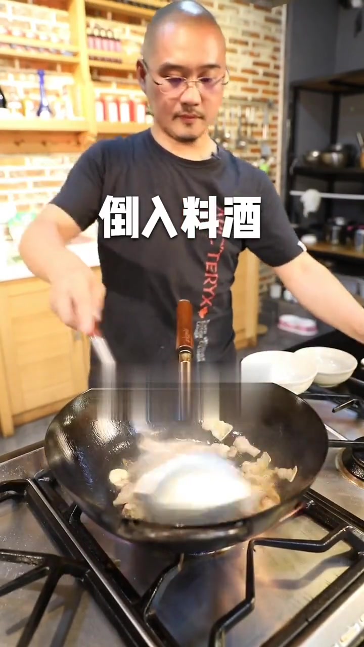 面筋炒肉教程手撕面筋超好吃