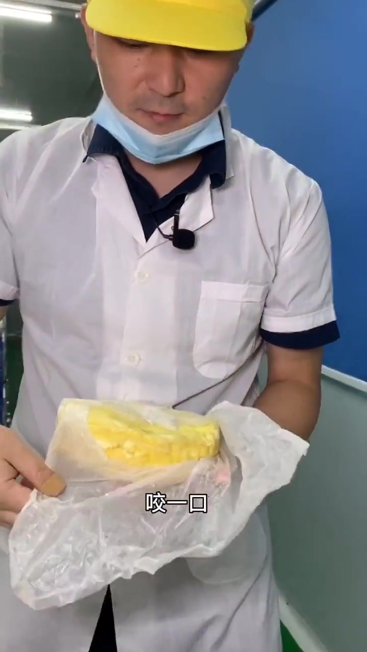 8寸榴莲蛋糕，你馋了吗