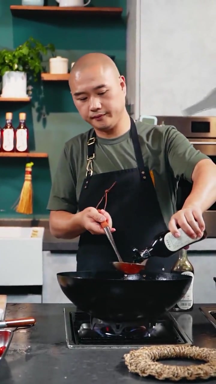 比接吻还热辣的麻辣小龙虾做法来啦!