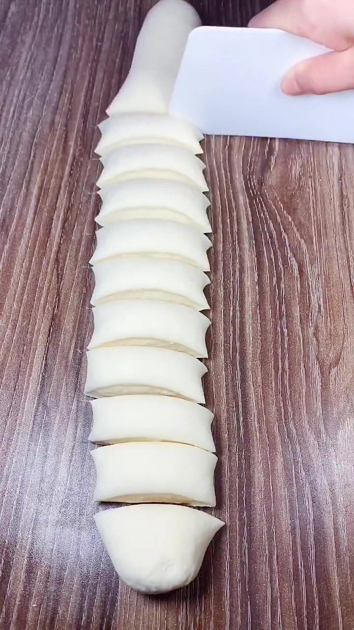 柔软筋道水蒸饼做法简单，凉了不硬超好吃！