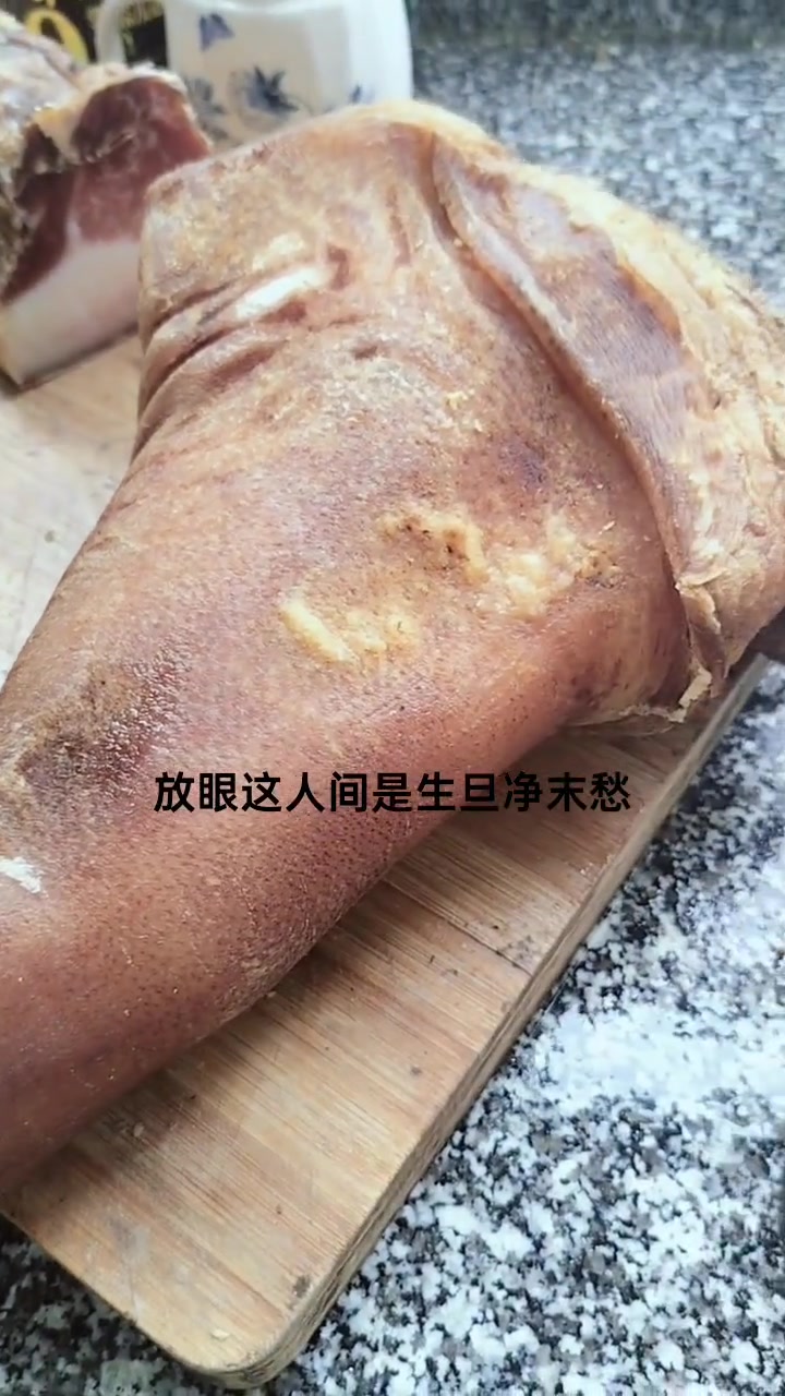大碗喝酒,大口吃肉,醉酒当歌不醉不罢休