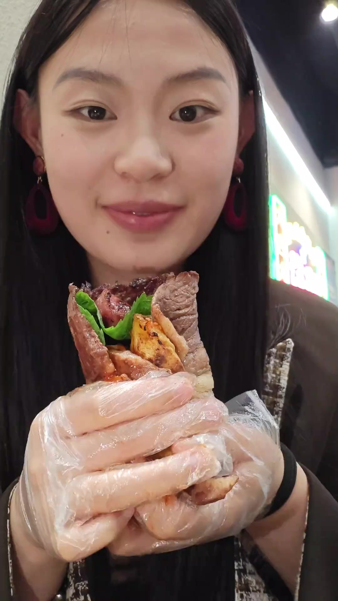 肉包肉包菜做成一个大肉蟒,太香啦