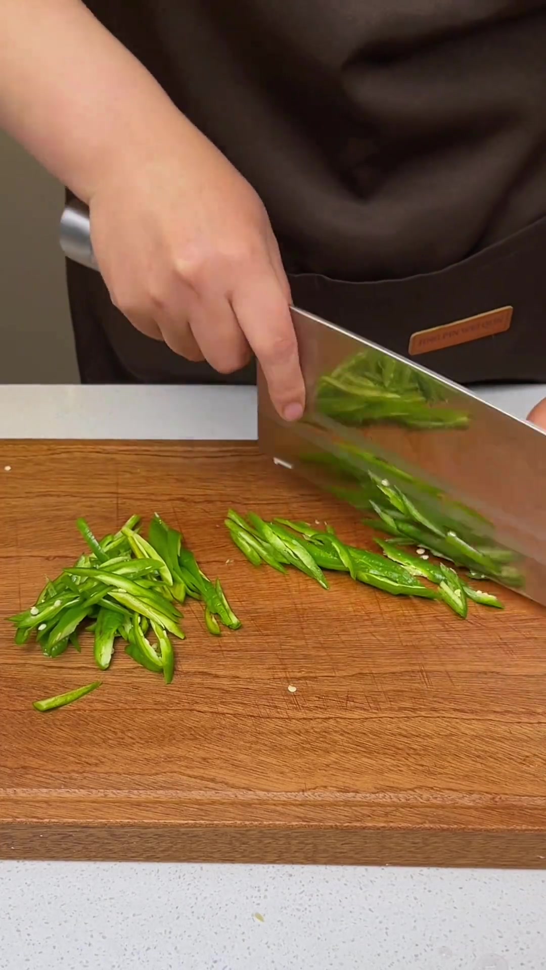 身为山东人,这是我从小吃到大的香辣咸菜丝好吃又下饭,真的无法拒绝!