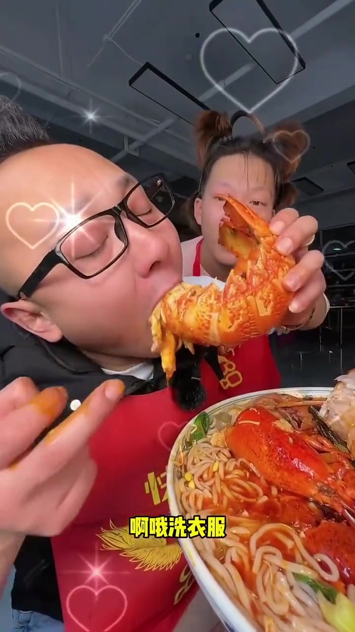 豪华海鲜部队火锅，这一锅也太馋人了！