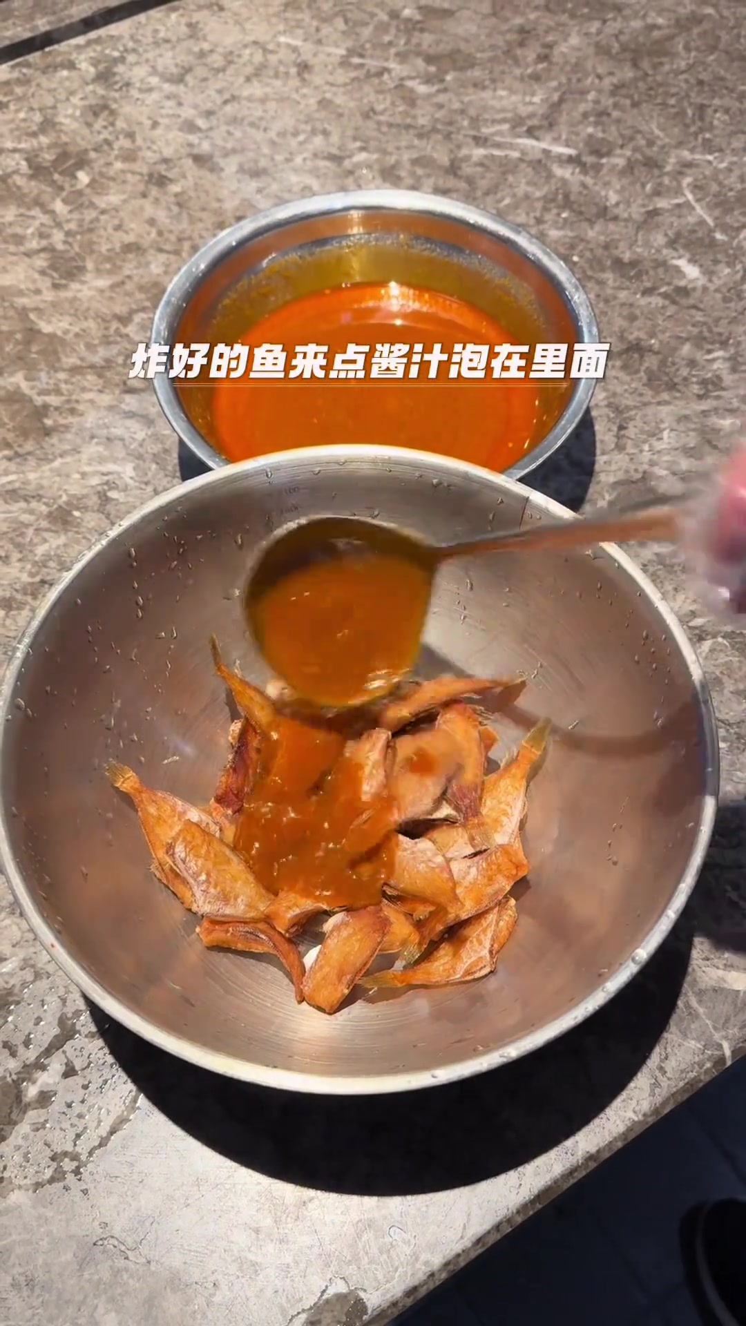 秘制冷泡马面鱼：现在餐饮好难，轮休，减薪，裁员接踵而来