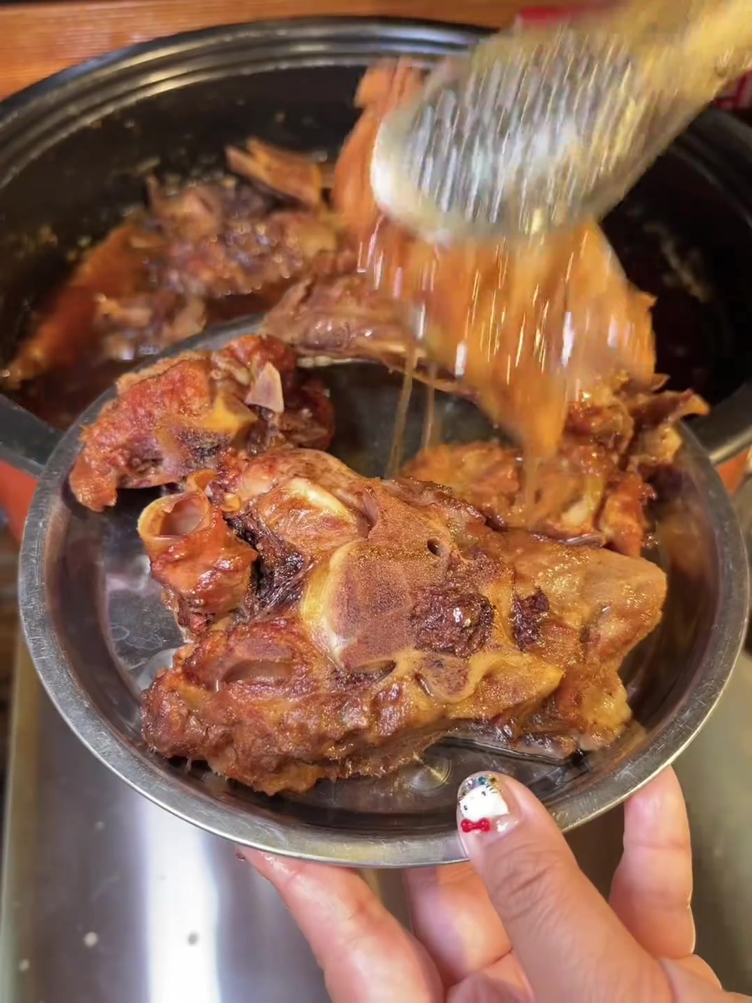 藏在居民楼下的香菜烤牛肉涮面片