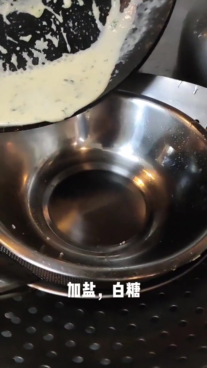 奶油香草龙虾仔,营养又健康。就是虾不新鲜了!