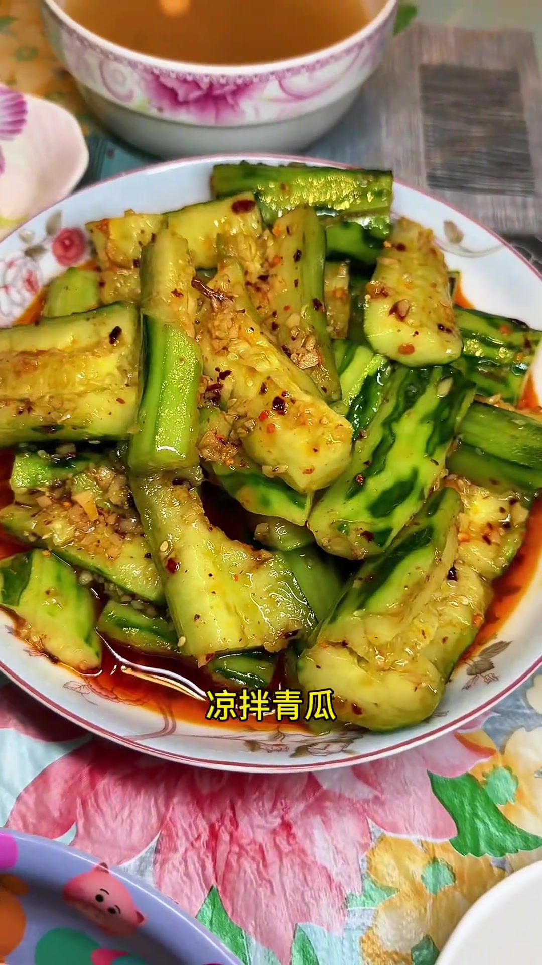 分享香港普通家庭晚餐,真实生活遭人非议