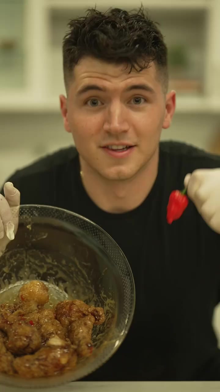 自制变态辣鸡翅！好吃到根本停不下来！