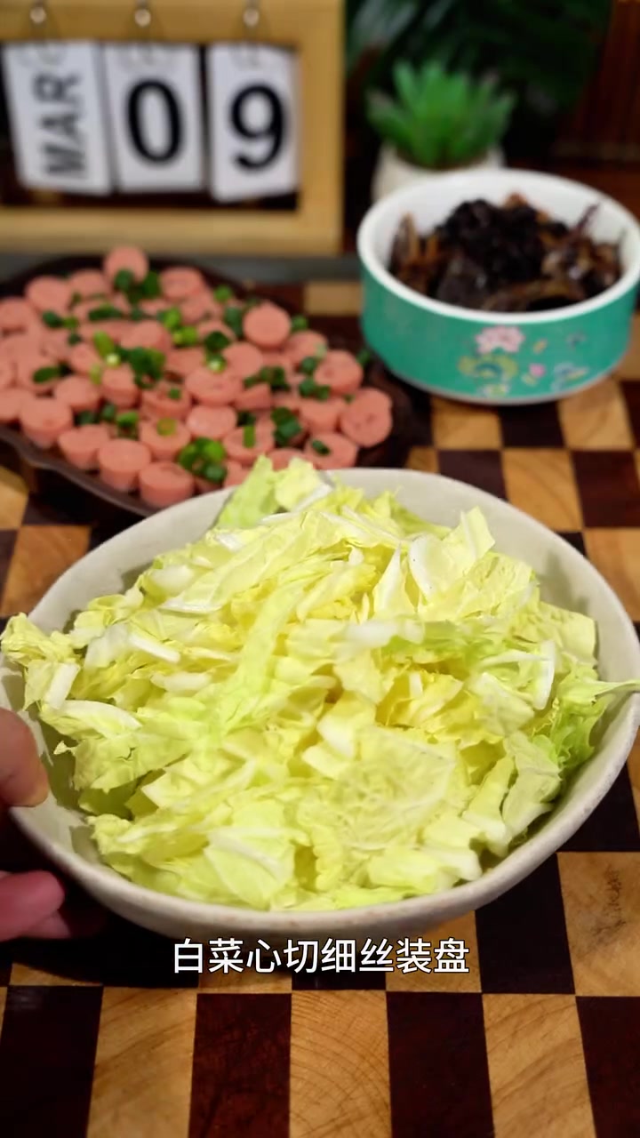 于谦聊美食:家里来客人了没菜,就可以像我这样准备几个下酒小菜