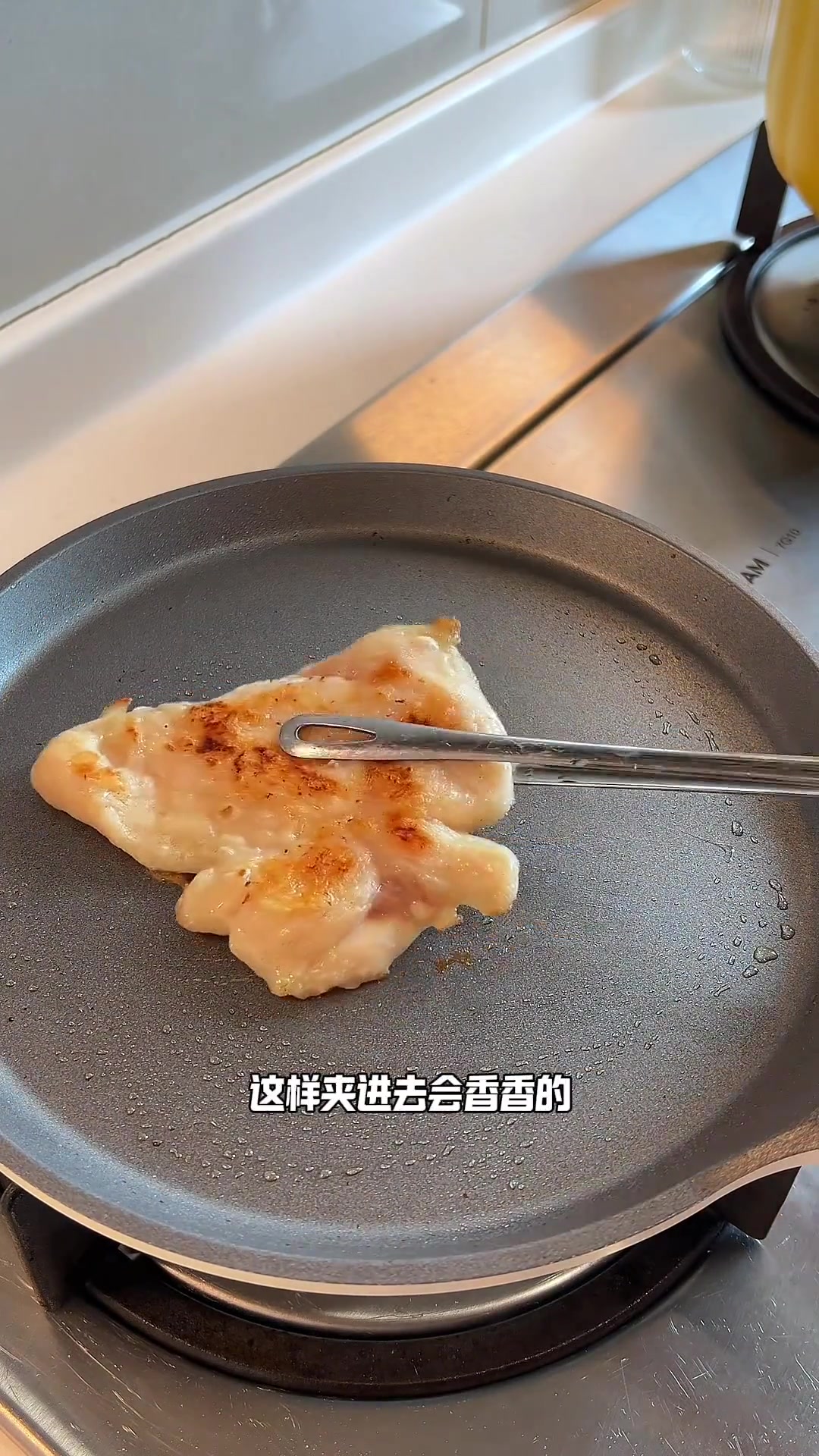早上做糯叽叽紫米寿司饭团，有菜有肉超好吃