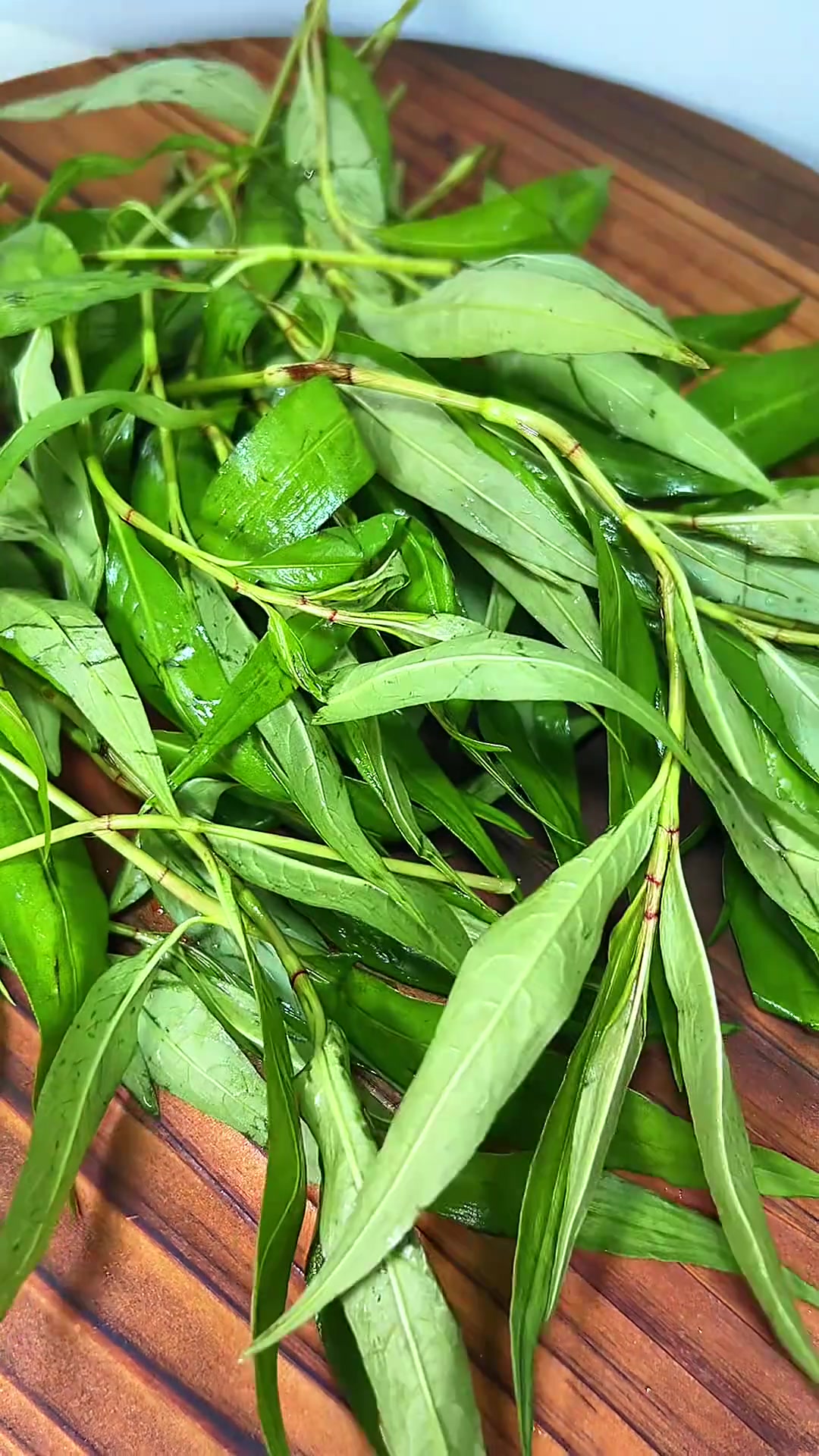 云南柠檬凉拌鸡你觉得好吃么？天气热起来了，这个太安逸了