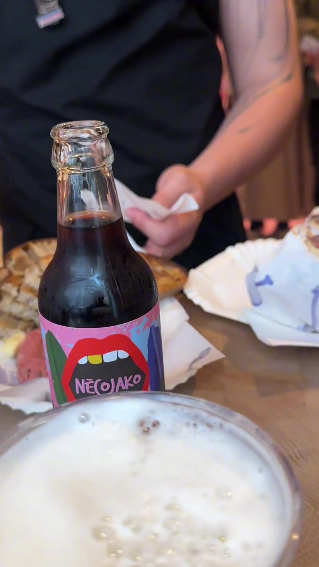 打卡捷克美食,全生牛肉塔塔,味道一般,汉堡好吃