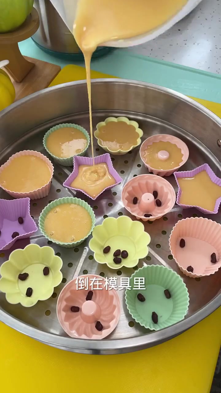 蒸蛋糕自己在家做松软香甜好吃，简单省事