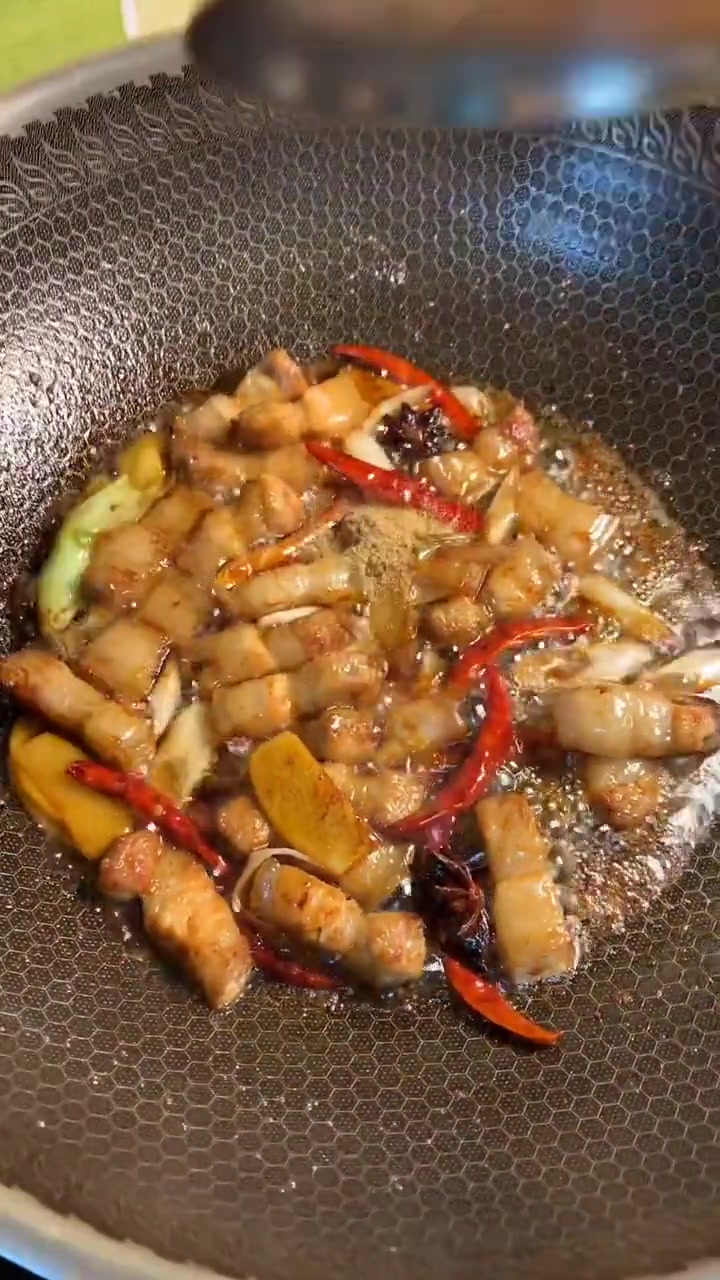 巨好吃的五花肉豆角焖面教程赶紧双击收藏!