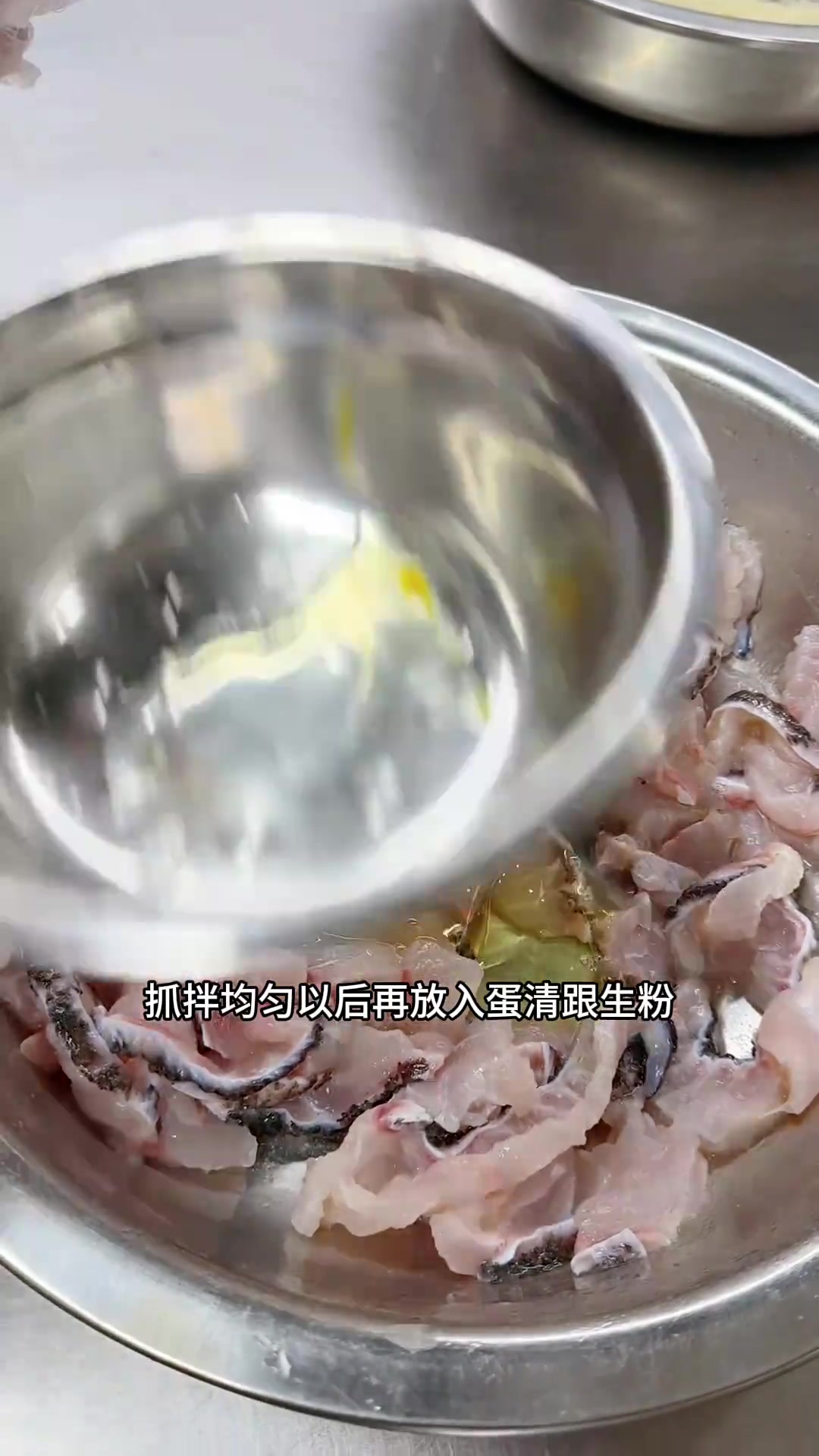 用粤式手法烹饪从广东归来的大龙趸