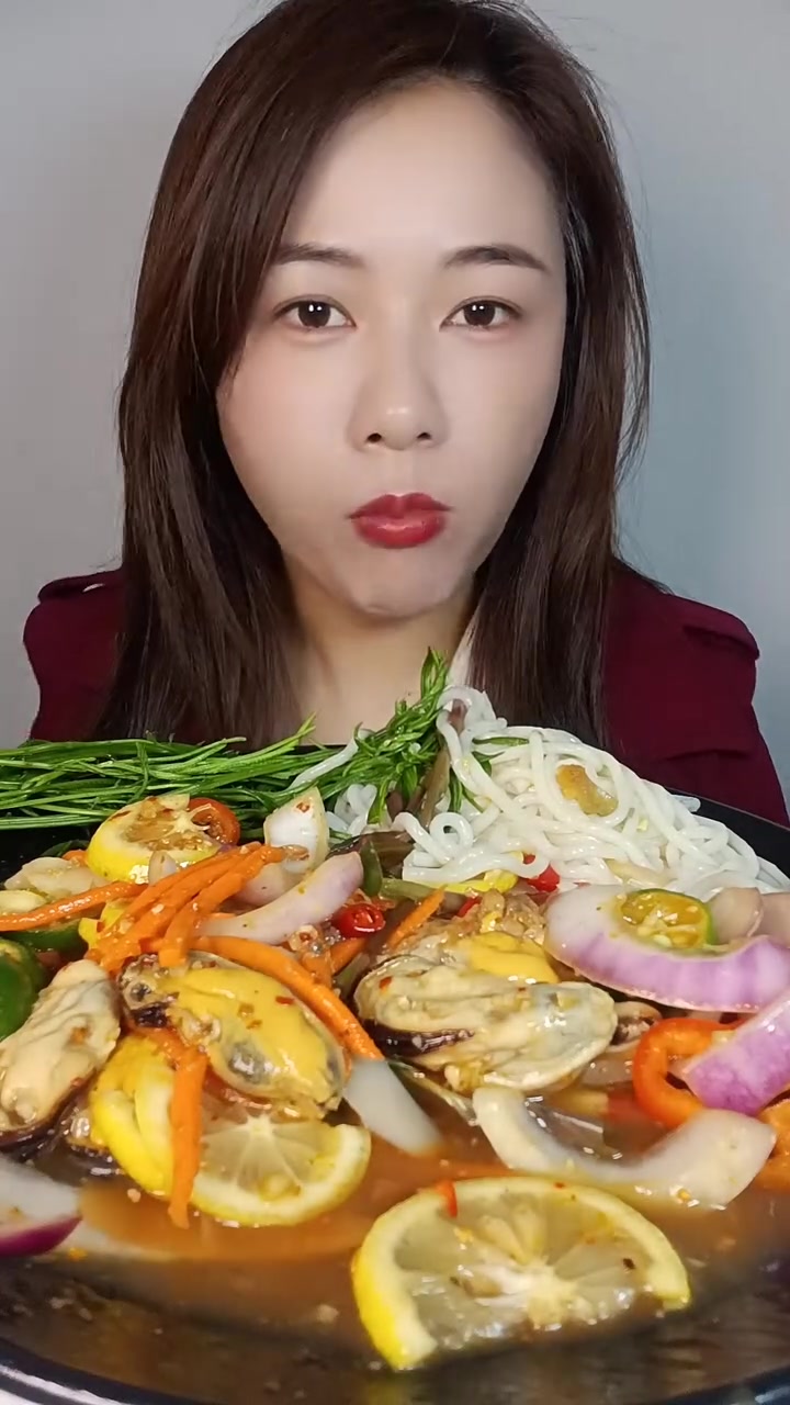 泰式凉拌皮蛋买的细菜咋变这么粗了