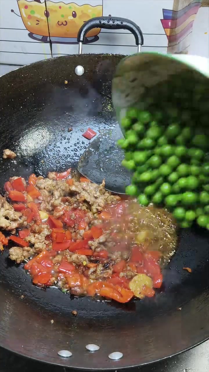 适合所有宝宝体质的豌豆米炒肉末,真的巨下饭