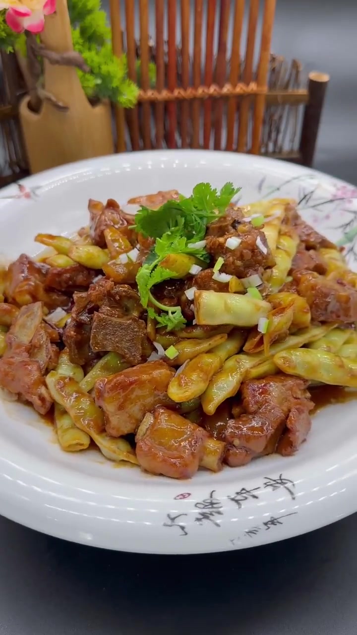 好吃看的见!东北压锅菜