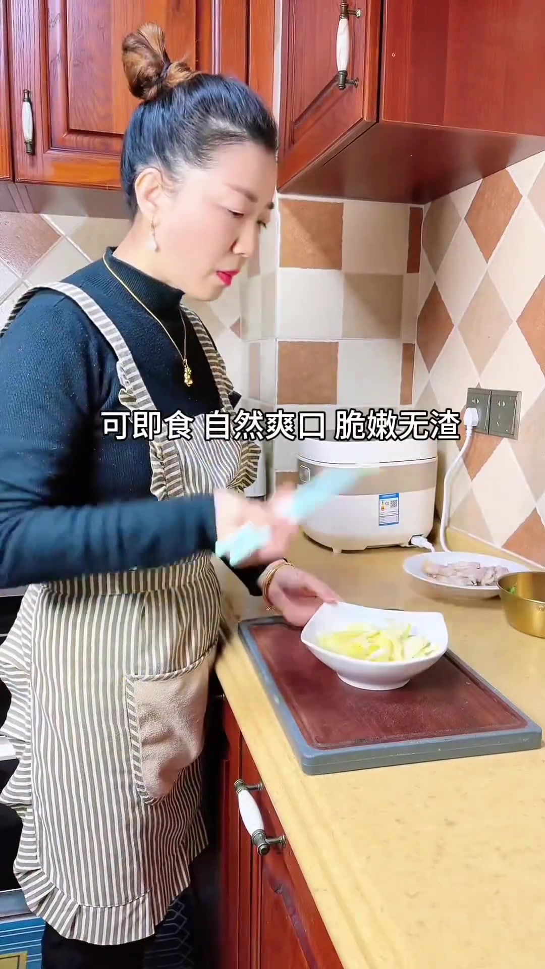 酸笋炒五花肉,酸脆爽口