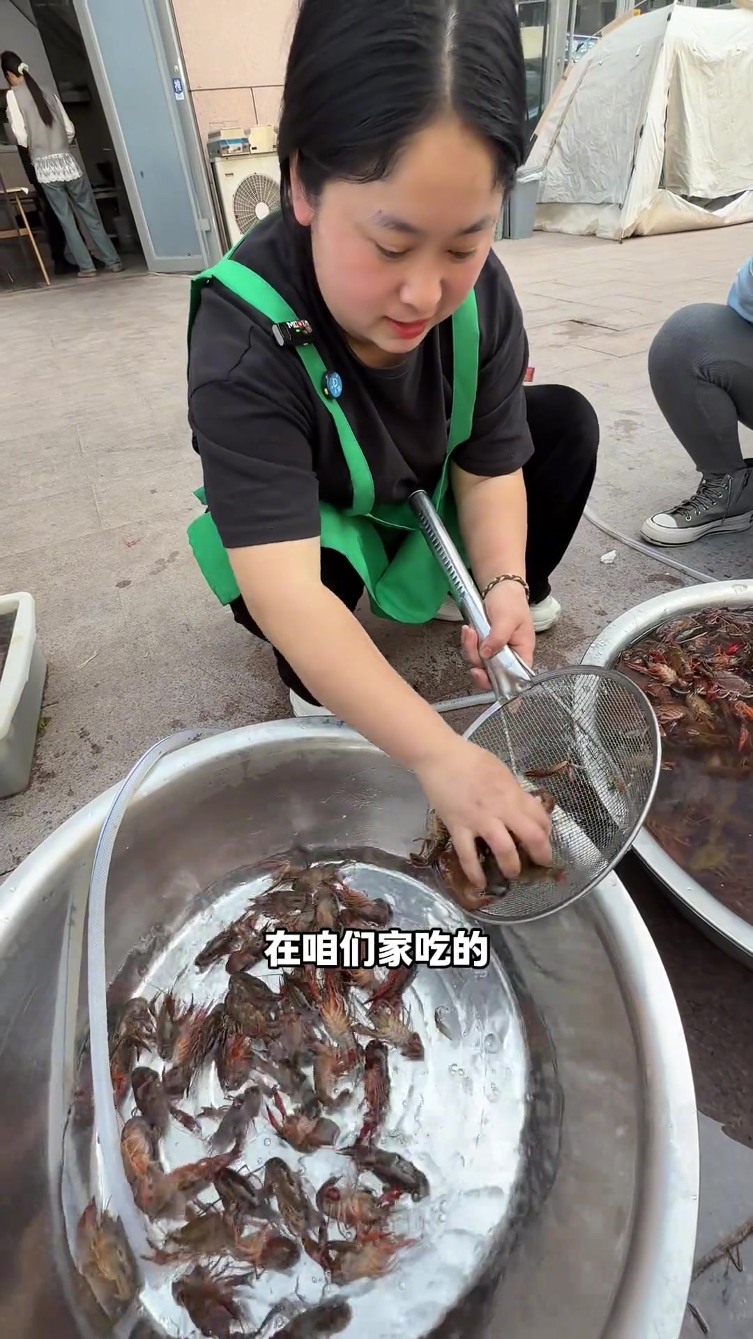 韩乐坊一家只做活虾的龙虾店