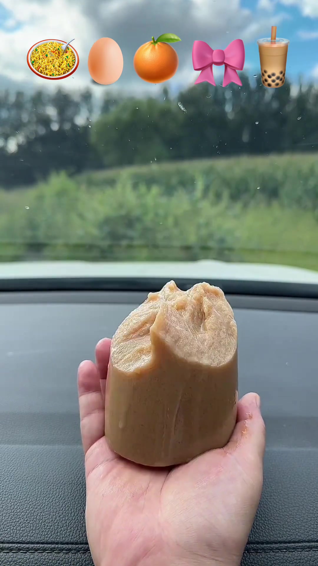 吃各种各样的蛋糕