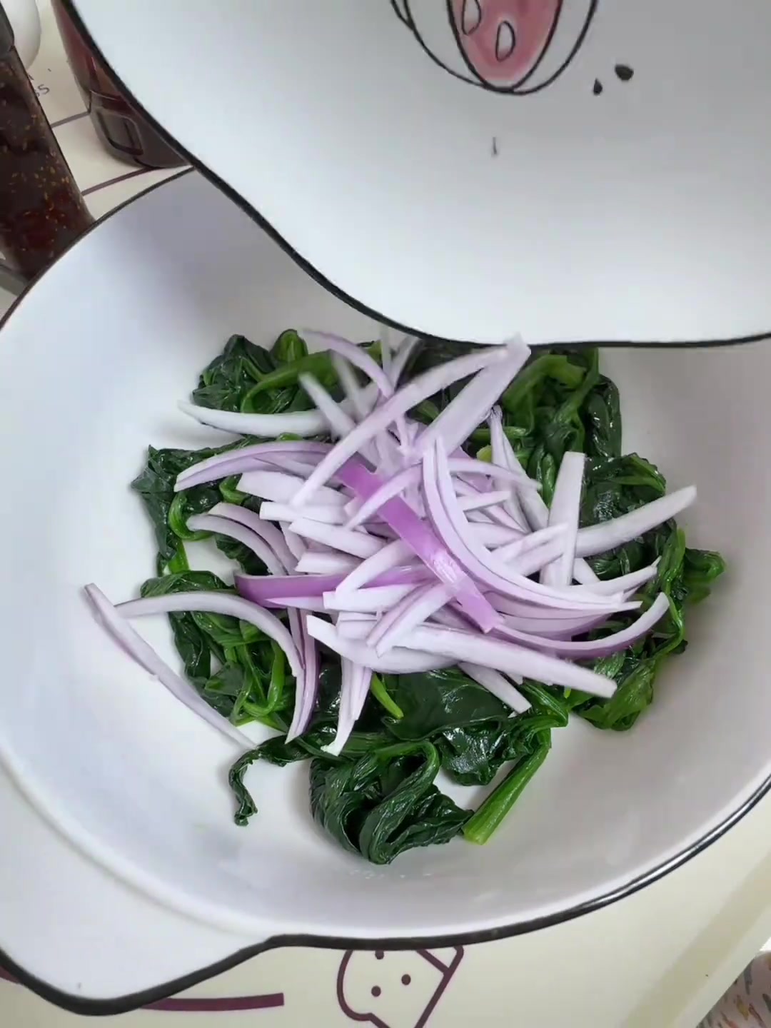 立春啦，多吃波菜身体好，用波菜拌个小凉菜爽口简单又好吃