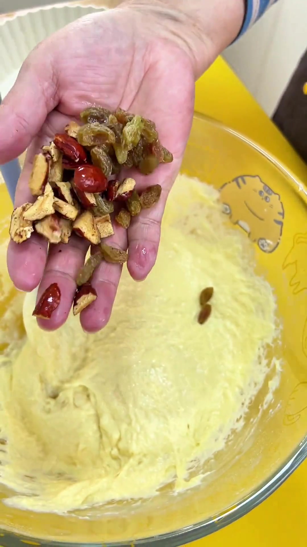 白面发糕蒸的太好啦