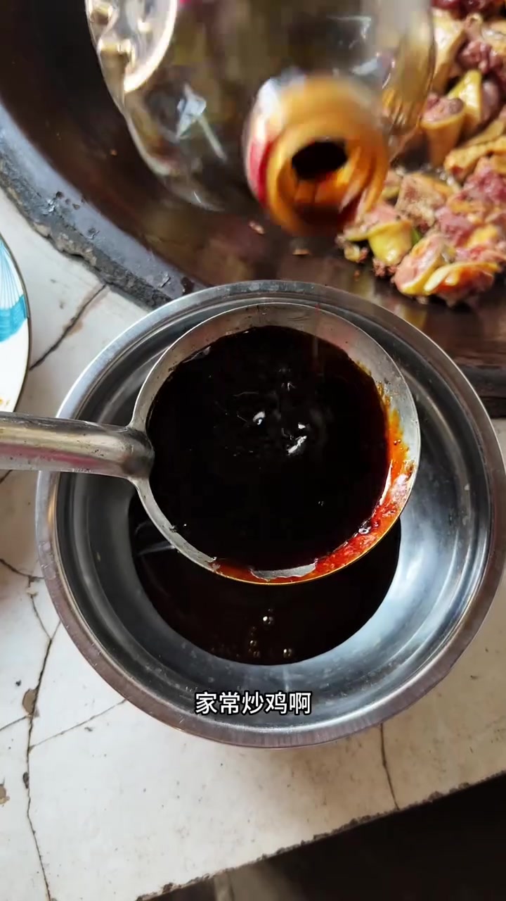 家常版炒鸡这样做肉质鲜嫩又入味还不腥,做法还简单