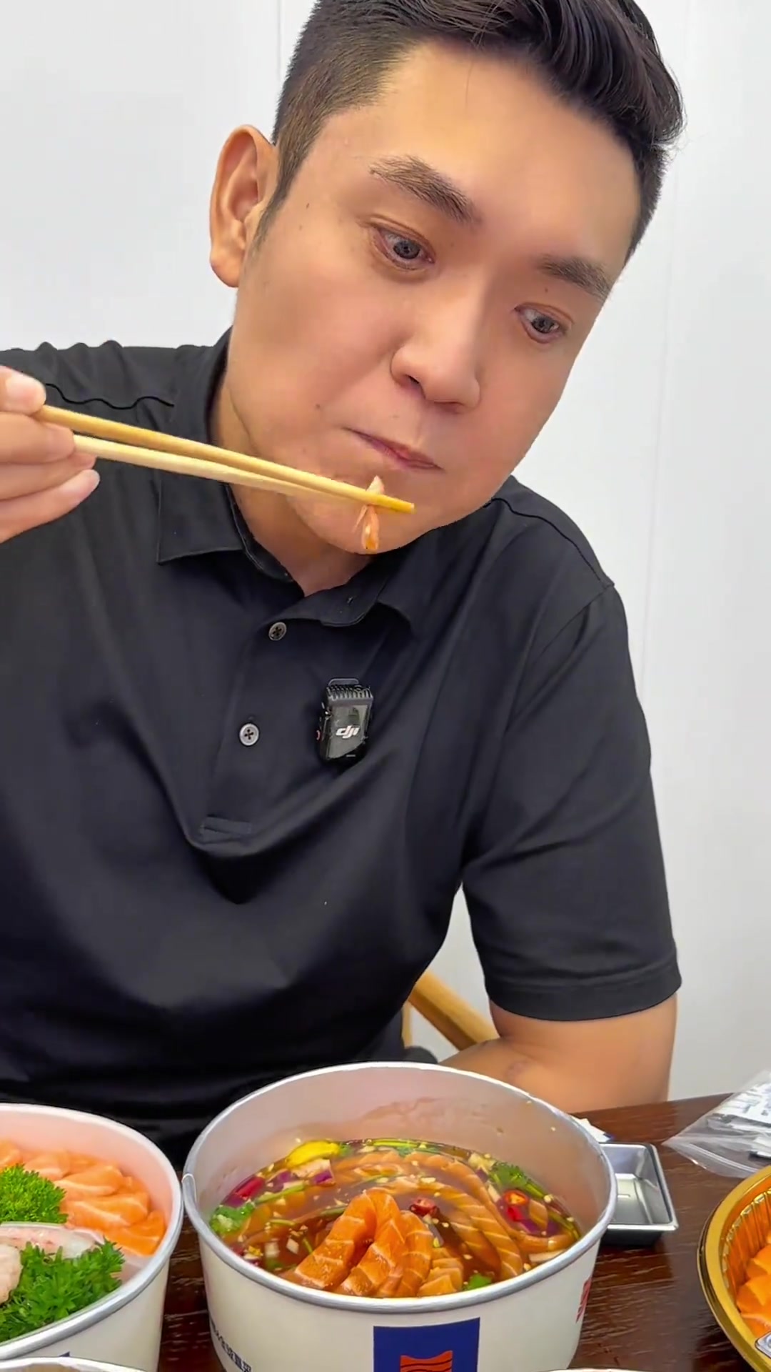 鲜切三文鱼,泰式生腌虾,美味海鲜料理