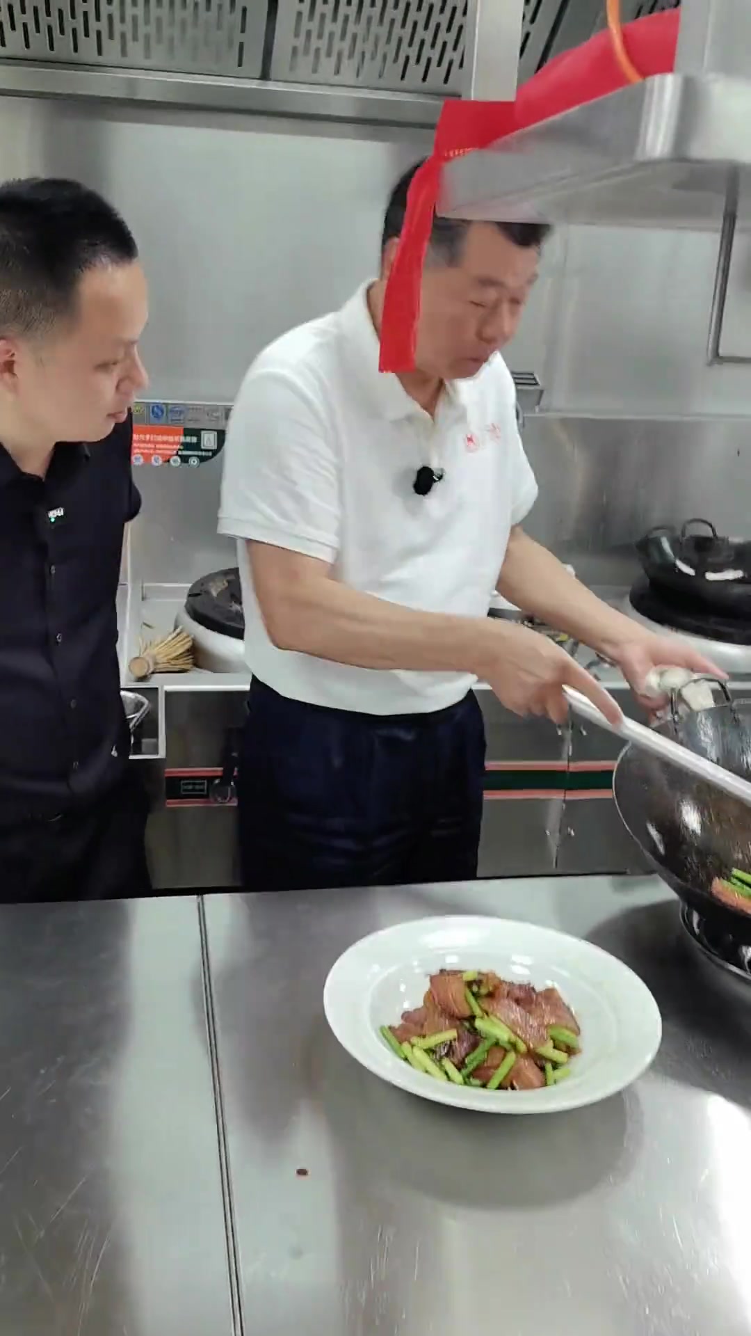 热烈欢迎我师爷湘菜泰斗:任伟政大师莅临耕渔雅院雨花店指导工作