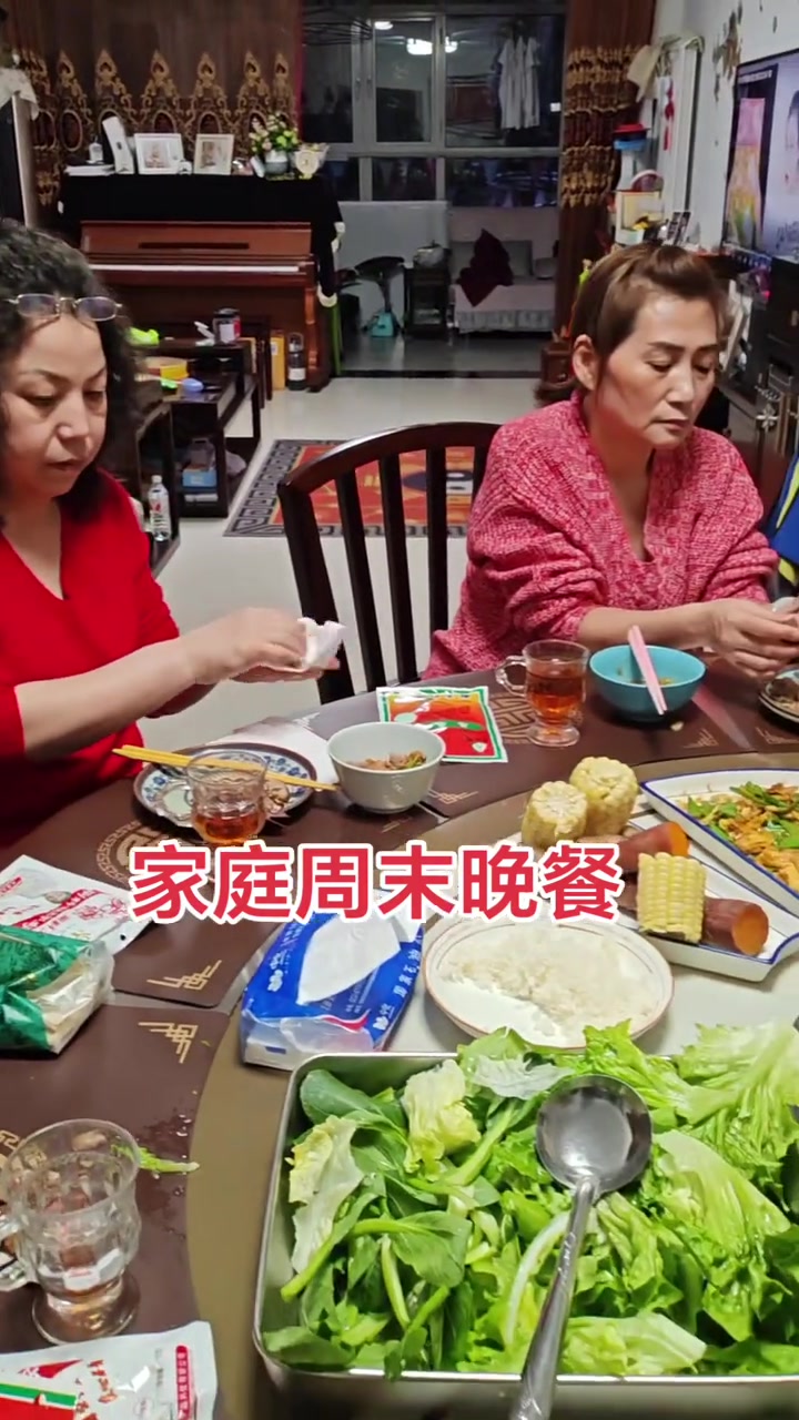 笑是我今生的小城这背后有啥故事？