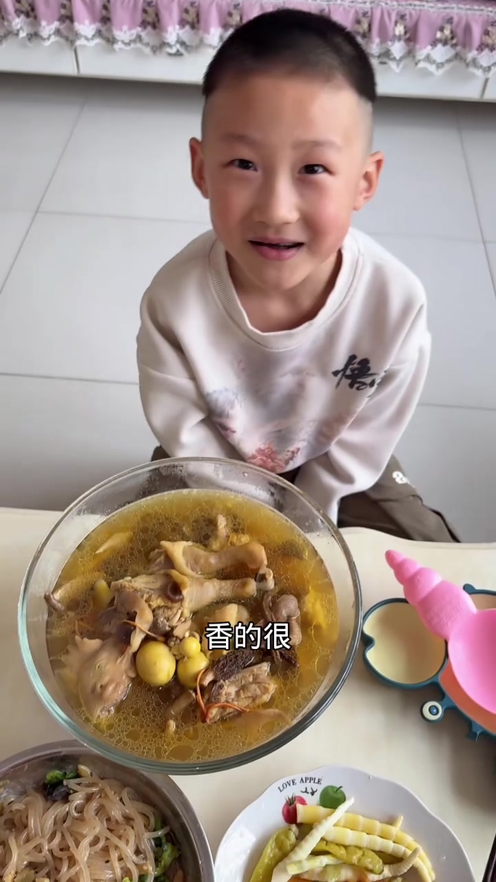 又是挨老六竖大拇指的一天～