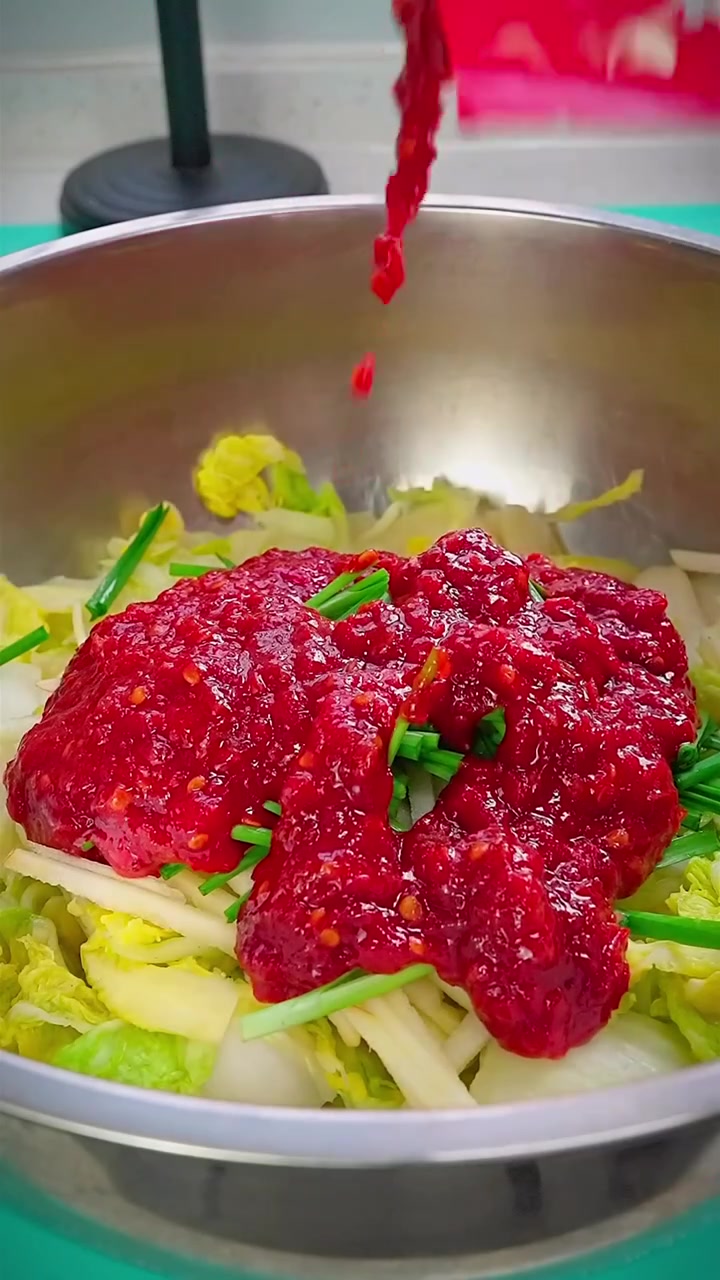 朝鲜族辣白菜清脆爽口,做法简单一看就会