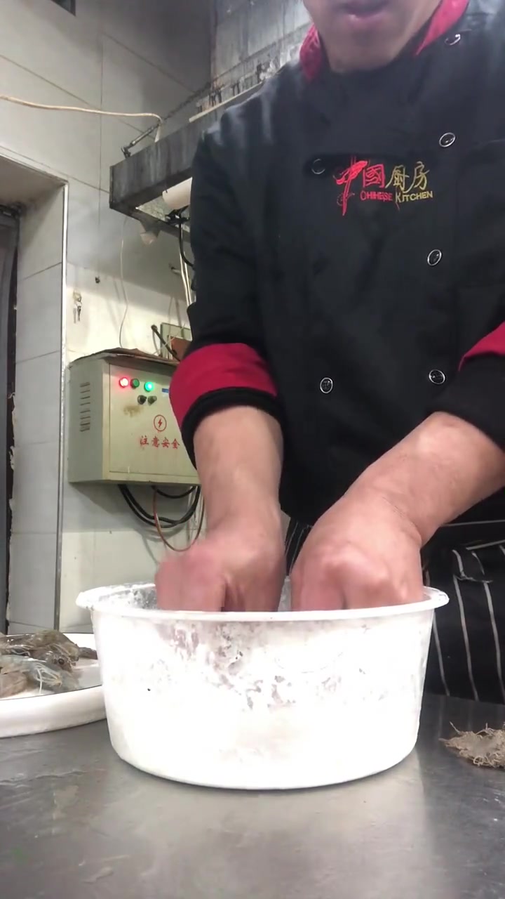 超简单酥皮虾做法酥脆似糖醋虾快来试试