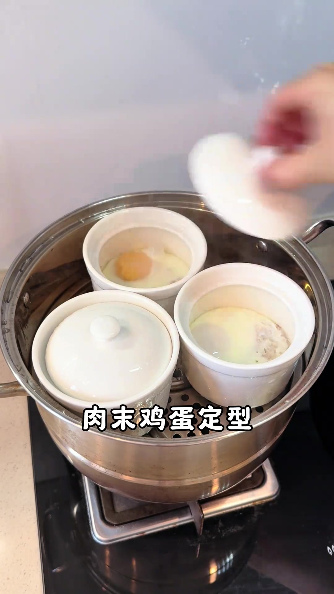 家里有老人小孩的,多吃这个山药肉末蒸蛋汤,简单好吃,汤鲜又营养!