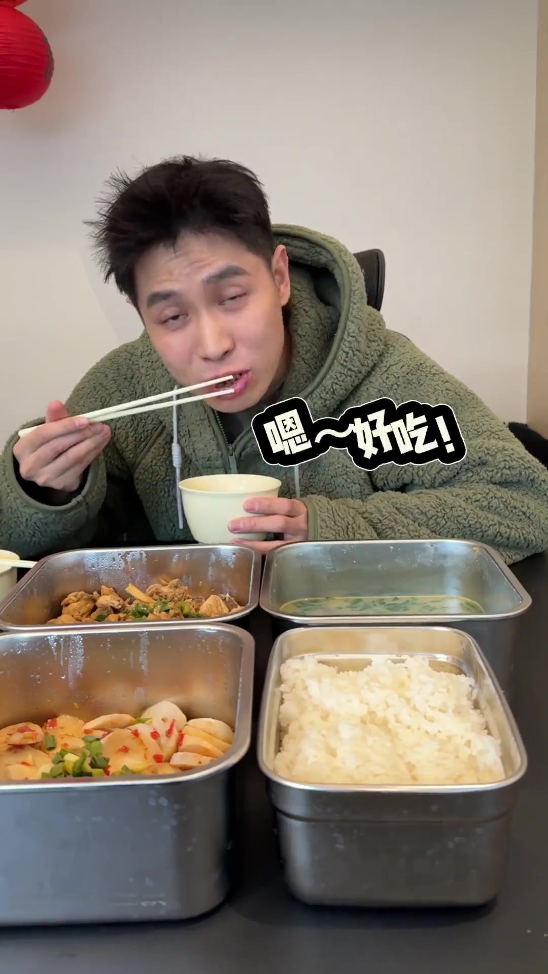谁说做湘菜就一定要放辣椒?听说湖南人离开辣椒活不了!听谁说的?谁说的?我们去吃农家乐必点的