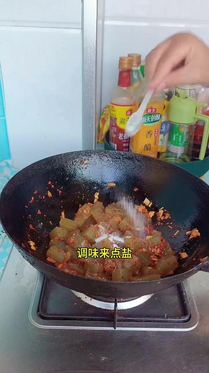 只有山西本地人才懂得，特色美食，凉粉炒馍，夏天吃一碗太美了