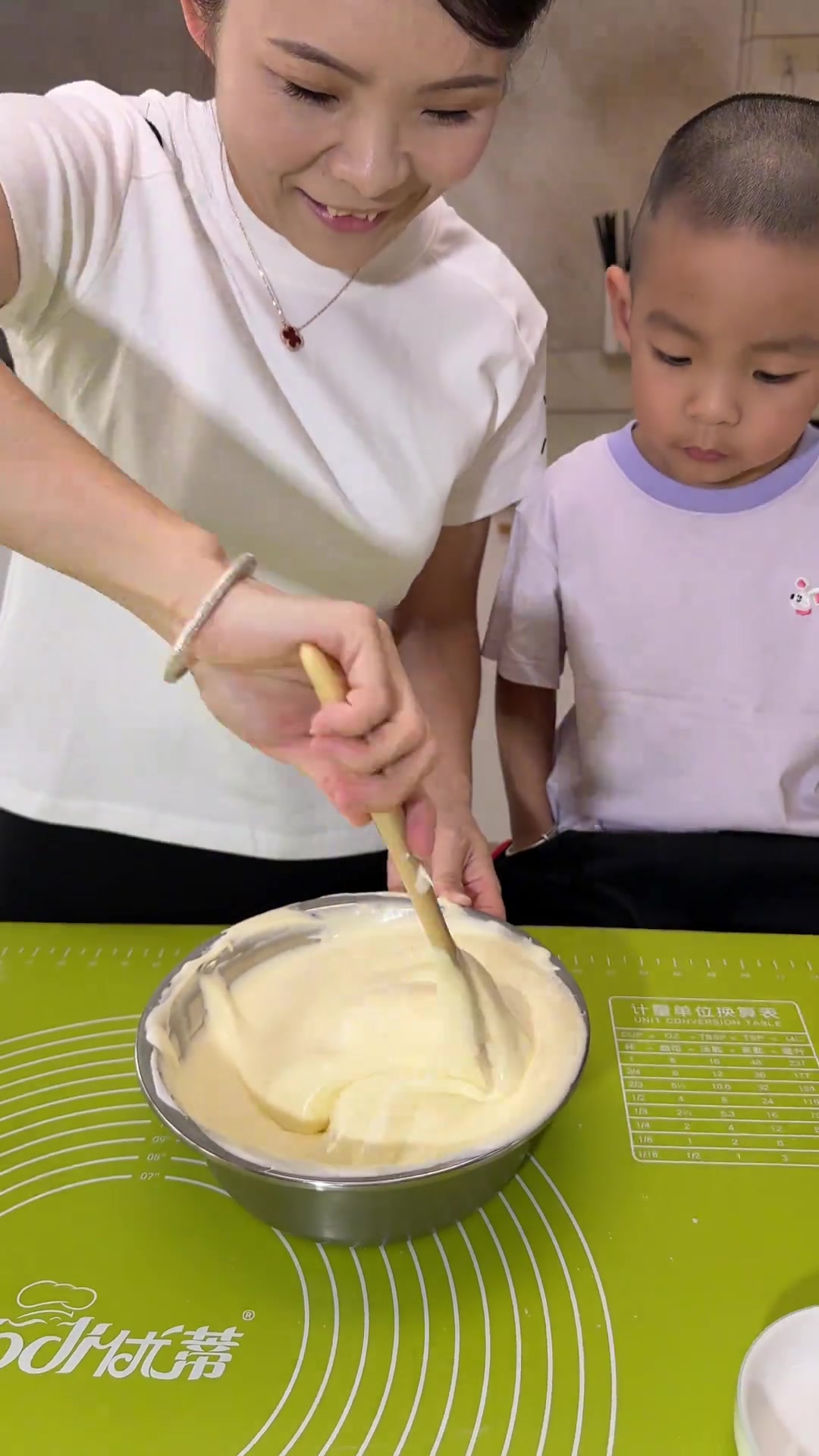 不烤不上火的蒸蛋糕教程,简单易学快试试