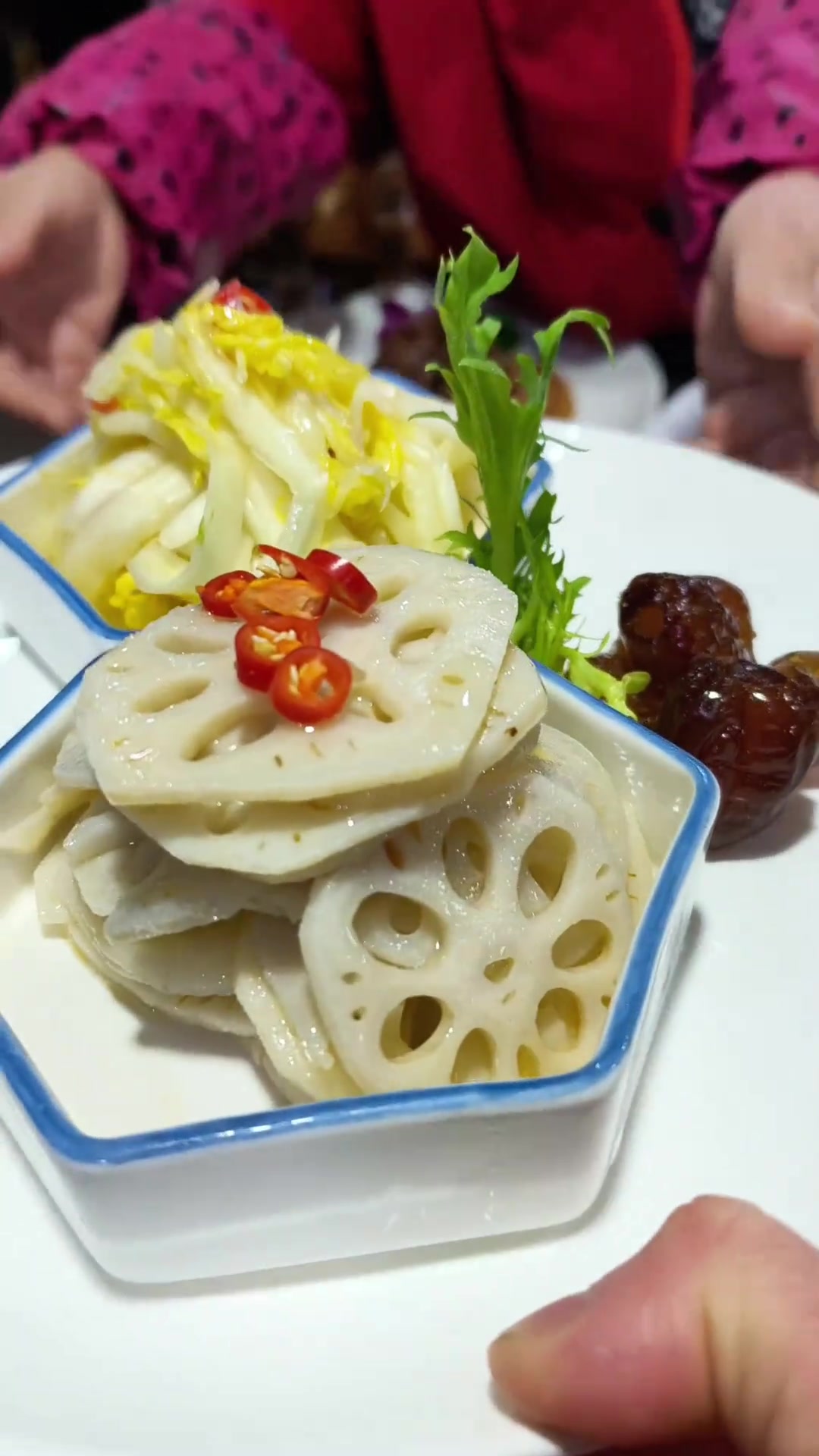 餐桌上必不可少的凉菜四荤四素