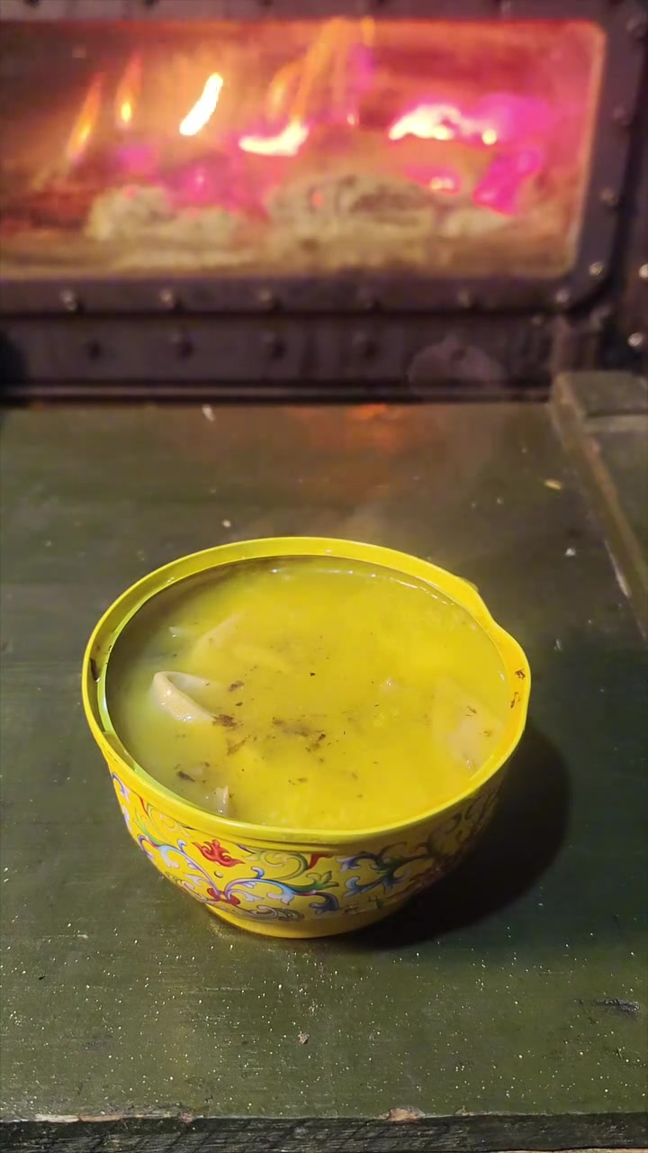 末日废土美食:佛跳墙罐头
