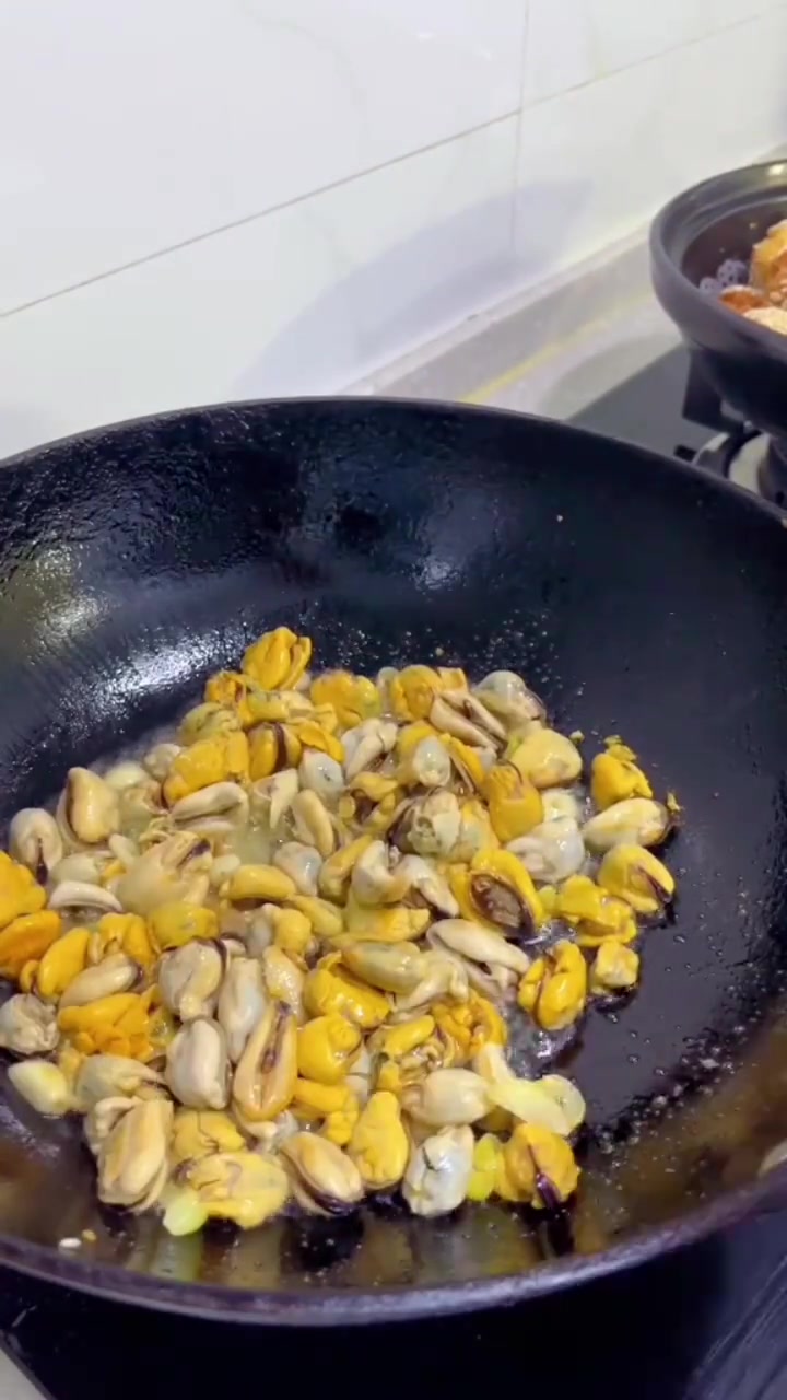 海虹这样做，炖汤包包子炒菜都超好吃！