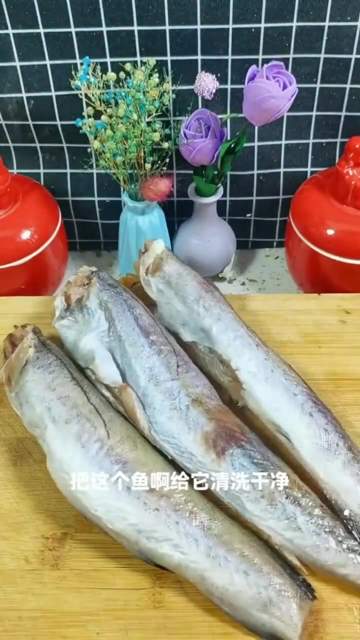 家常炖鳕鱼做法简单,孩子老人超爱吃!