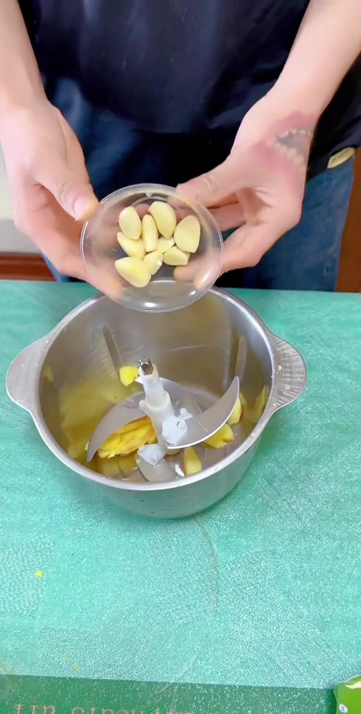 新疆羊肉串烤肉的做法你们学会了吗？